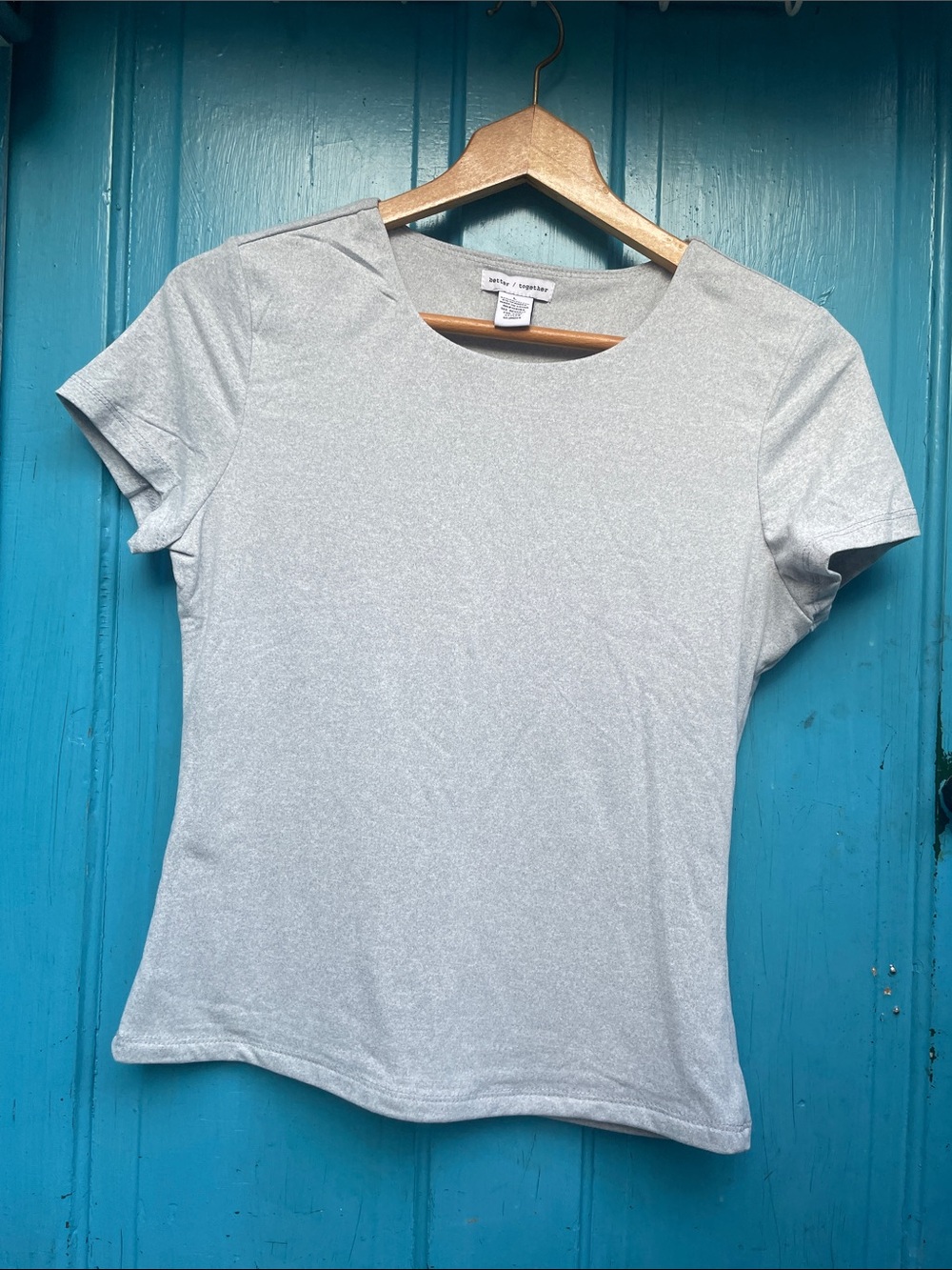 Women's Silver Short-Sleeve Crewneck Top
